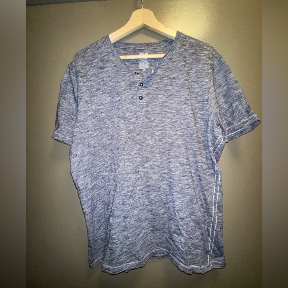 Abound button blue marled tshirt